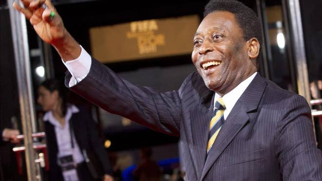 pele messi 43.jpg